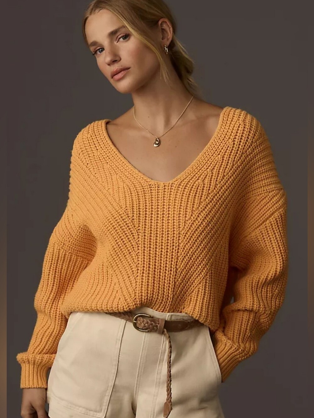 MAEVE BY ANTHROPOLOGIE V- NECK SCULPTED PULLOVER SWEATER. SIZE X- LARGE. ORANGE.
